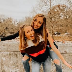 Meet your Posher, Kendall